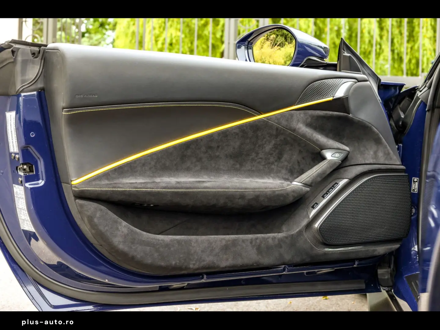 FERRARI Roma  BLU SCOZIA SPEC CARBON DISP LEDS XPEL