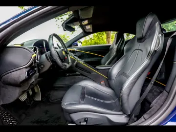 FERRARI Roma  BLU SCOZIA SPEC CARBON DISP LEDS XPEL