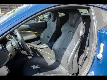 FERRARI Roma  BLU SCOZIA SPEC CARBON DISP LEDS XPEL