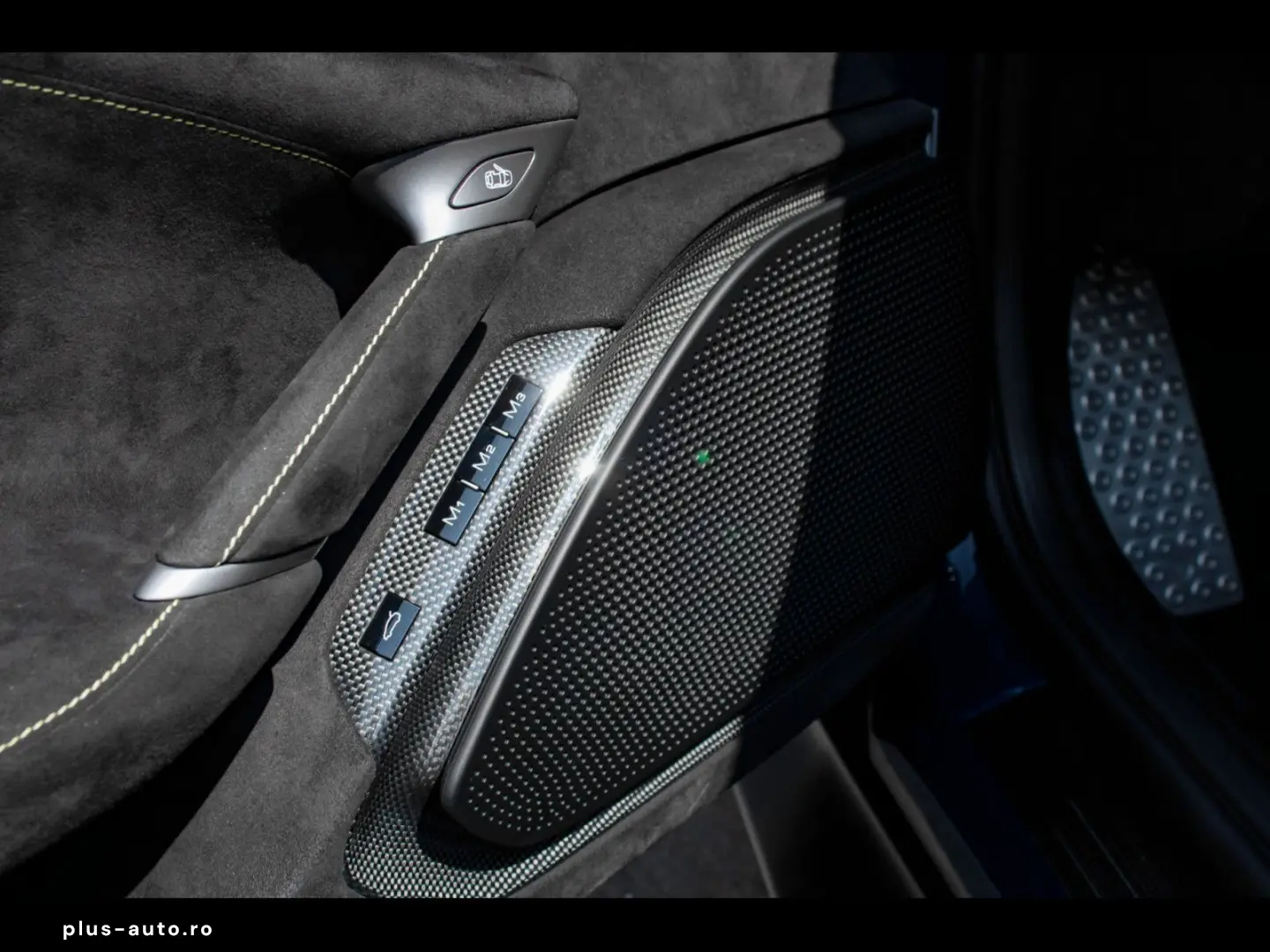 FERRARI Roma  BLU SCOZIA SPEC CARBON DISP LEDS XPEL