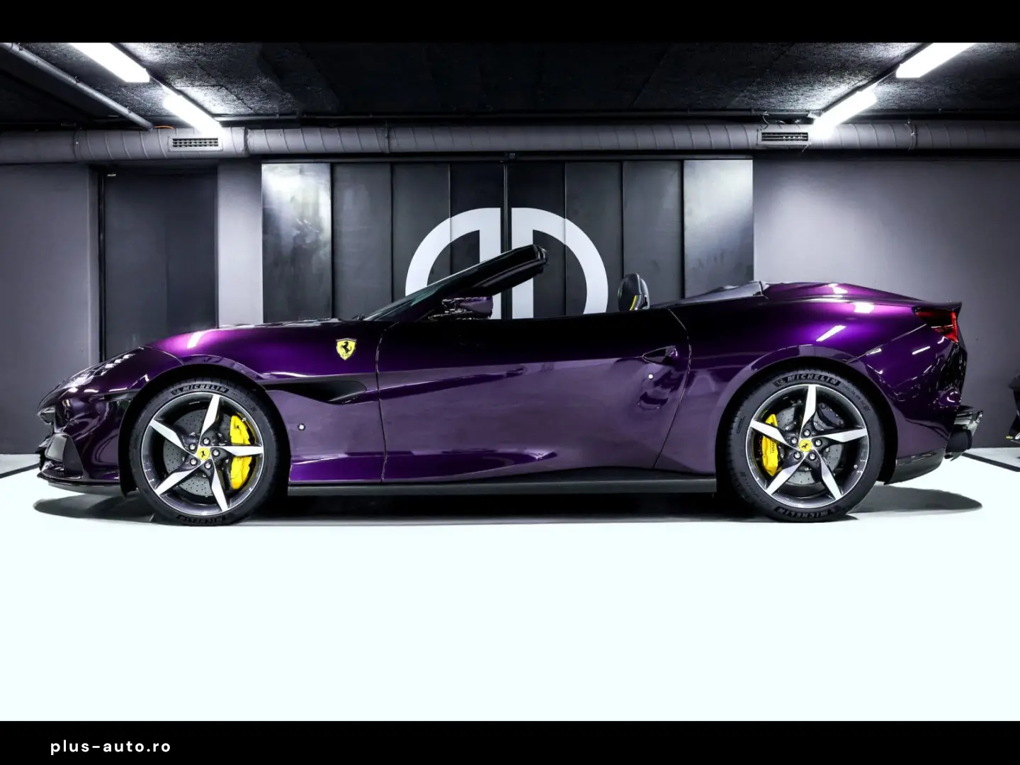FERRARI Portofino M VIOLA HONG KONG CARBON JBL MAGNERIDE