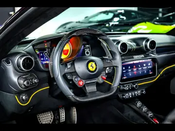 FERRARI Portofino M VIOLA HONG KONG CARBON JBL MAGNERIDE