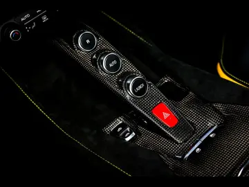 FERRARI Portofino M VIOLA HONG KONG CARBON JBL MAGNERIDE