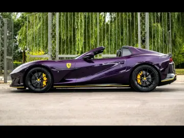 FERRARI 812 Superfast GTS ATELIER XPEL CARBON 1 HAND