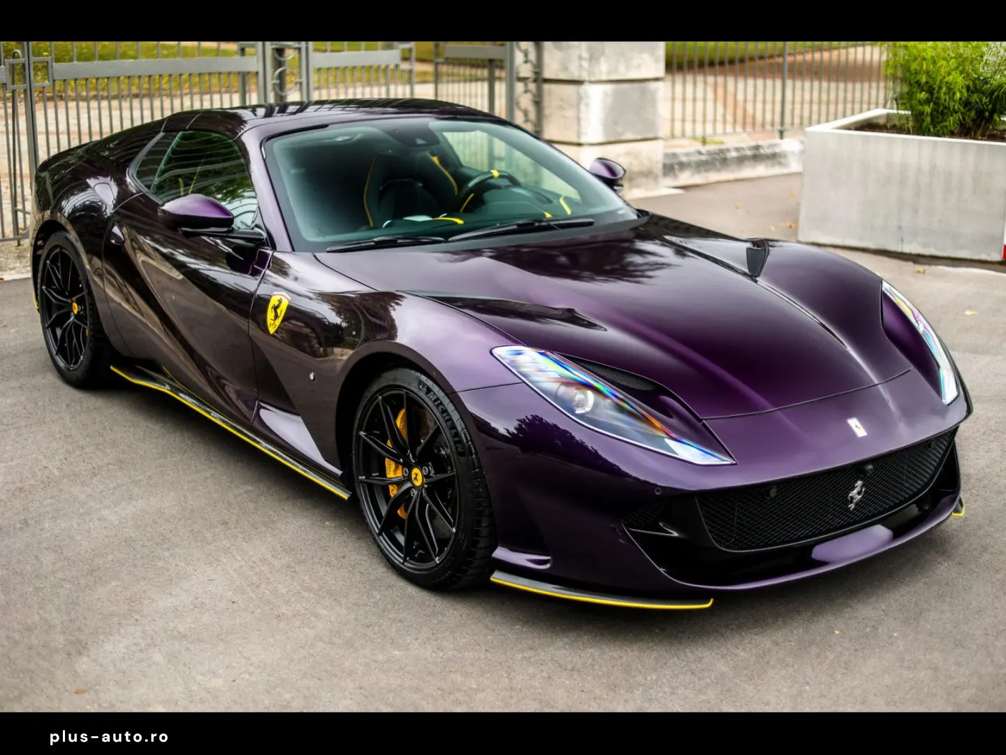 FERRARI 812 Superfast GTS ATELIER XPEL CARBON 1 HAND