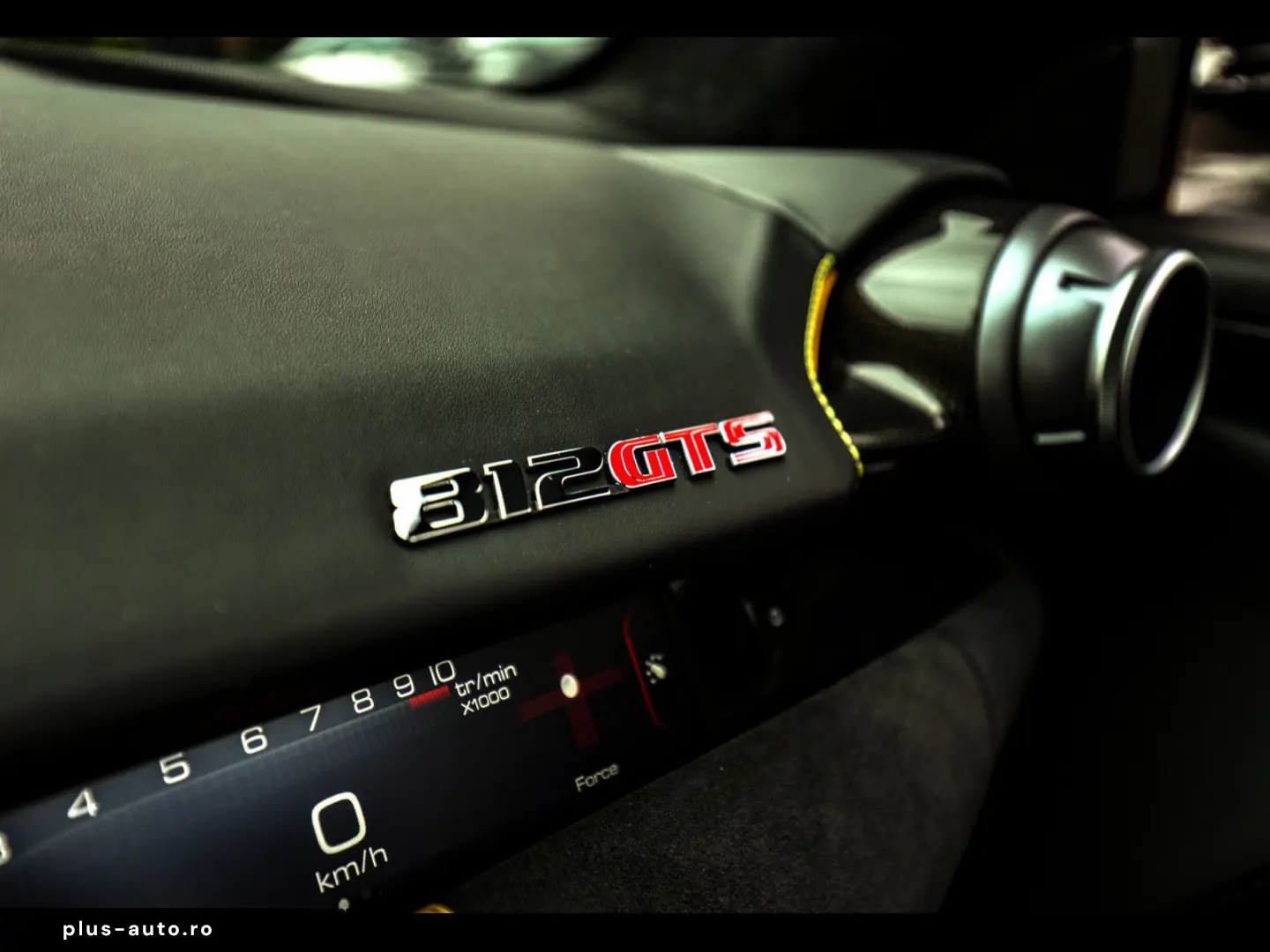 FERRARI 812 Superfast GTS ATELIER XPEL CARBON 1 HAND