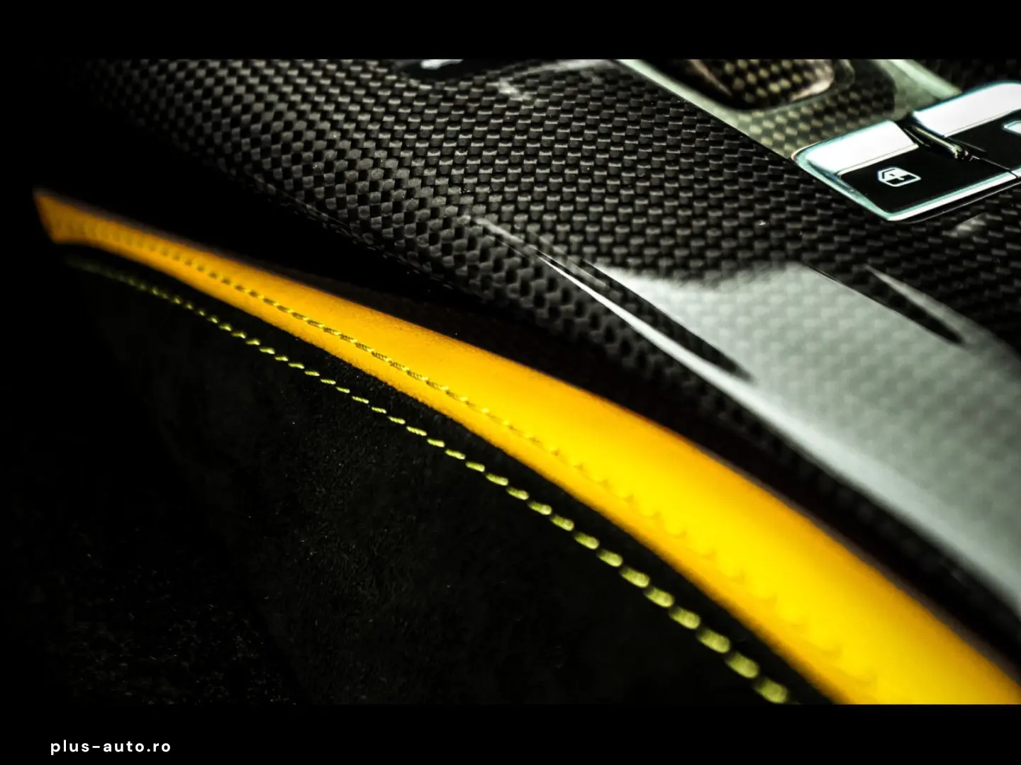 FERRARI 812 Superfast GTS ATELIER XPEL CARBON 1 HAND