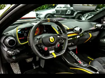 FERRARI 812 Superfast GTS ATELIER XPEL CARBON 1 HAND