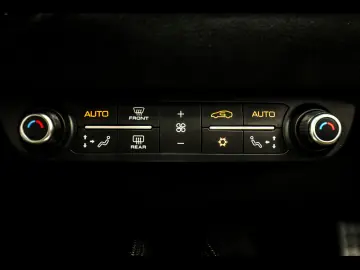 FERRARI 812 Superfast GTS ATELIER XPEL CARBON 1 HAND