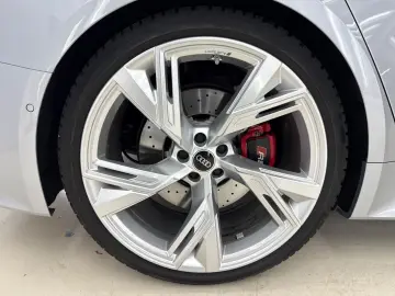 AUDI RS 6 Avant quattro  3D B&O  Dynamik