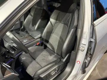 AUDI RS6 4.0 TFSI PANO B&O HEADUP AHK STANDHEIZUNG