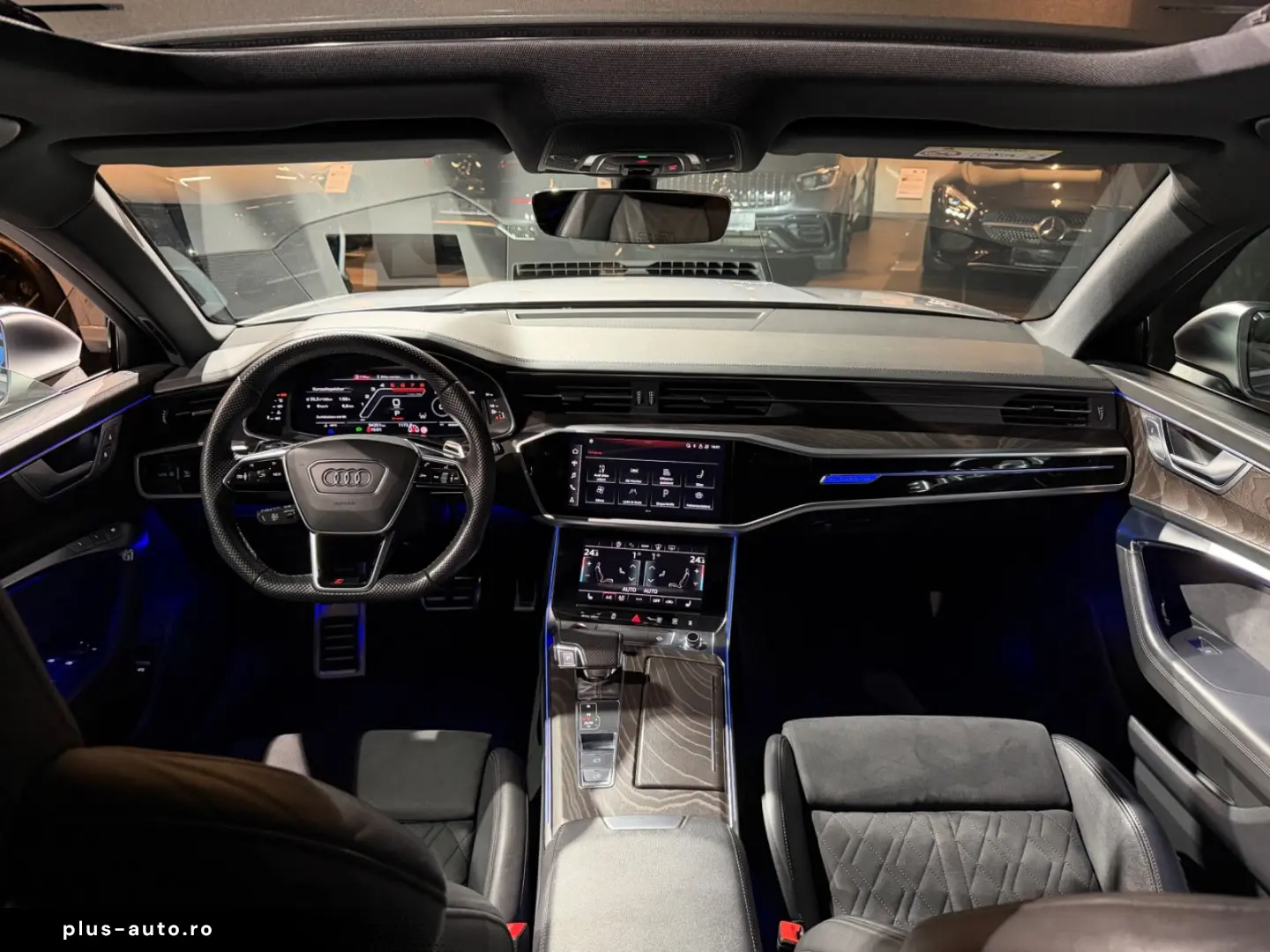 AUDI RS6 4.0 TFSI PANO B&O HEADUP AHK STANDHEIZUNG