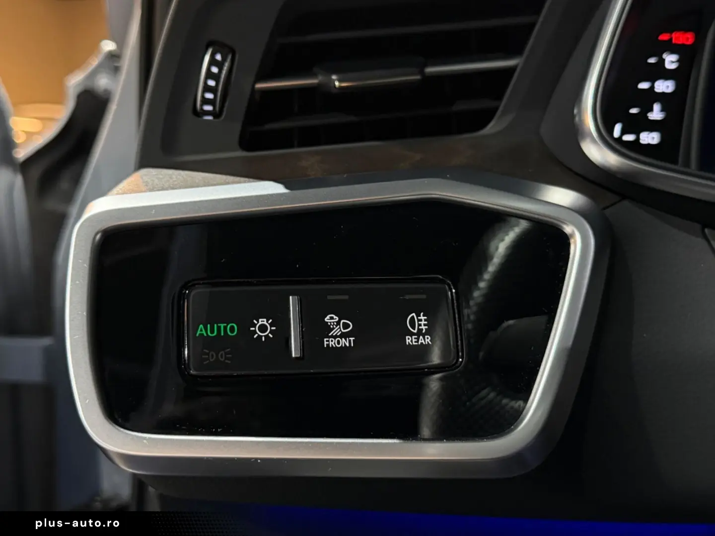 AUDI RS6 4.0 TFSI PANO B&O HEADUP AHK STANDHEIZUNG