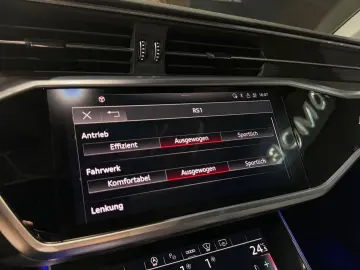 AUDI RS6 4.0 TFSI PANO B&O HEADUP AHK STANDHEIZUNG