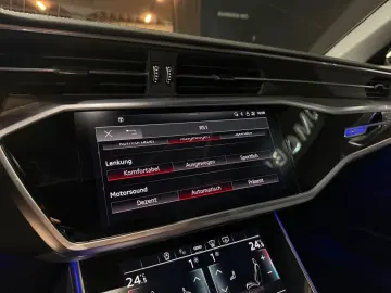 AUDI RS6 4.0 TFSI PANO B&O HEADUP AHK STANDHEIZUNG