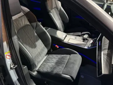 AUDI RS6 4.0 TFSI PANO B&O HEADUP AHK STANDHEIZUNG