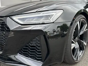 AUDI RS6 Avant 4.0 TFSI quattro MMI LED Digi-Cockpit