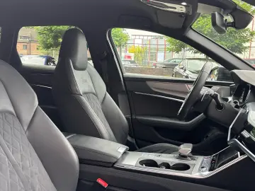 AUDI RS6 Avant 4.0 TFSI quattro MMI LED Digi-Cockpit