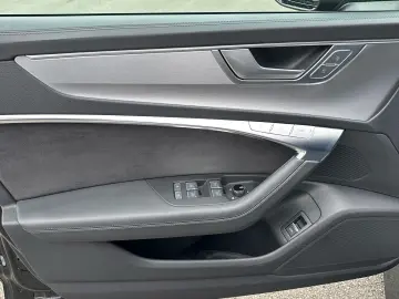 AUDI RS6 Avant 4.0 TFSI quattro MMI LED Digi-Cockpit