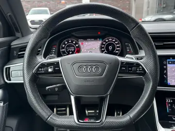 AUDI RS6 Avant 4.0 TFSI quattro MMI LED Digi-Cockpit