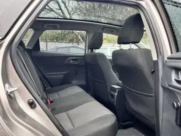 Toyota Auris 1.8 VVT-i Automatik Cool