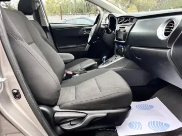 Toyota Auris 1.8 VVT-i Automatik Cool