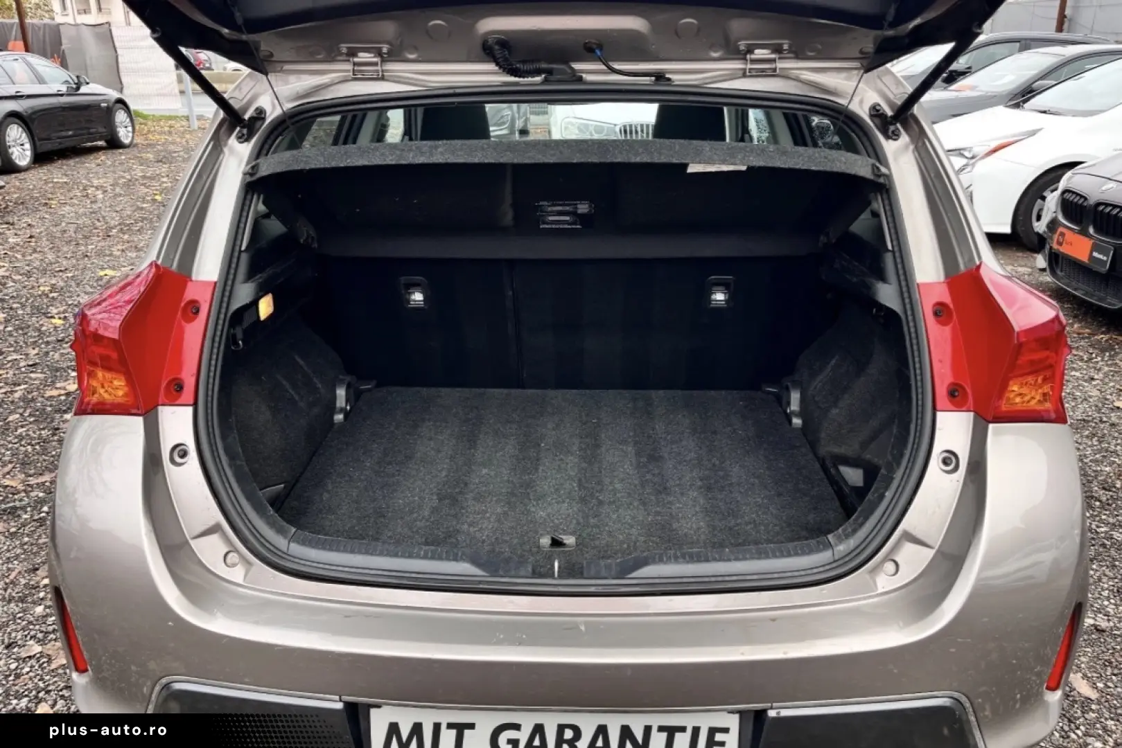 Toyota Auris 1.8 VVT-i Automatik Cool