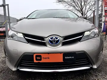 Toyota Auris 1.8 VVT-i Automatik Cool