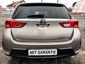 Toyota Auris 1.8 VVT-i Automatik Cool