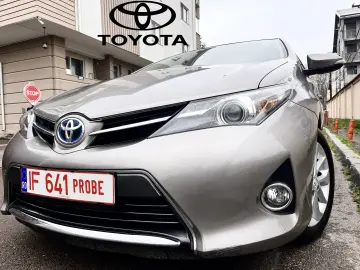 Toyota Auris 1.8 VVT-i Automatik Cool