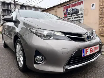 Toyota Auris 1.8 VVT-i Automatik Cool