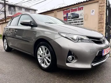 Toyota Auris 1.8 VVT-i Automatik Cool