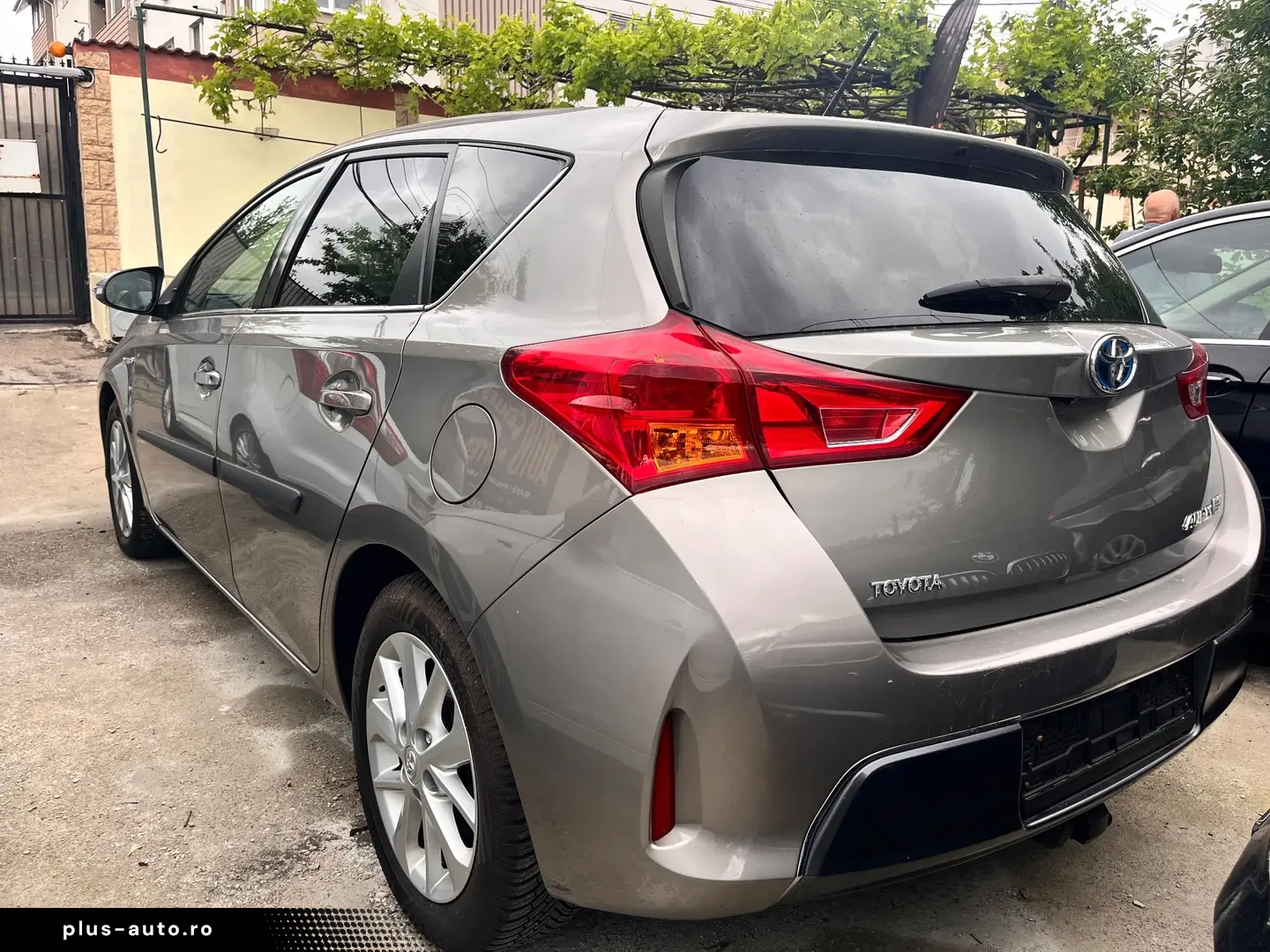 Toyota Auris 1.8 VVT-i Automatik Cool