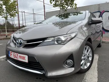 Toyota Auris 1.8 VVT-i Automatik Cool GARANTIE 1 AN