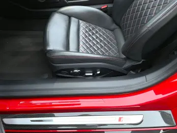 AUDI R8 V10 Spyder 5.2 FSI Quattro Performance Carbon