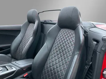AUDI R8 V10 Spyder 5.2 FSI Quattro Performance Carbon