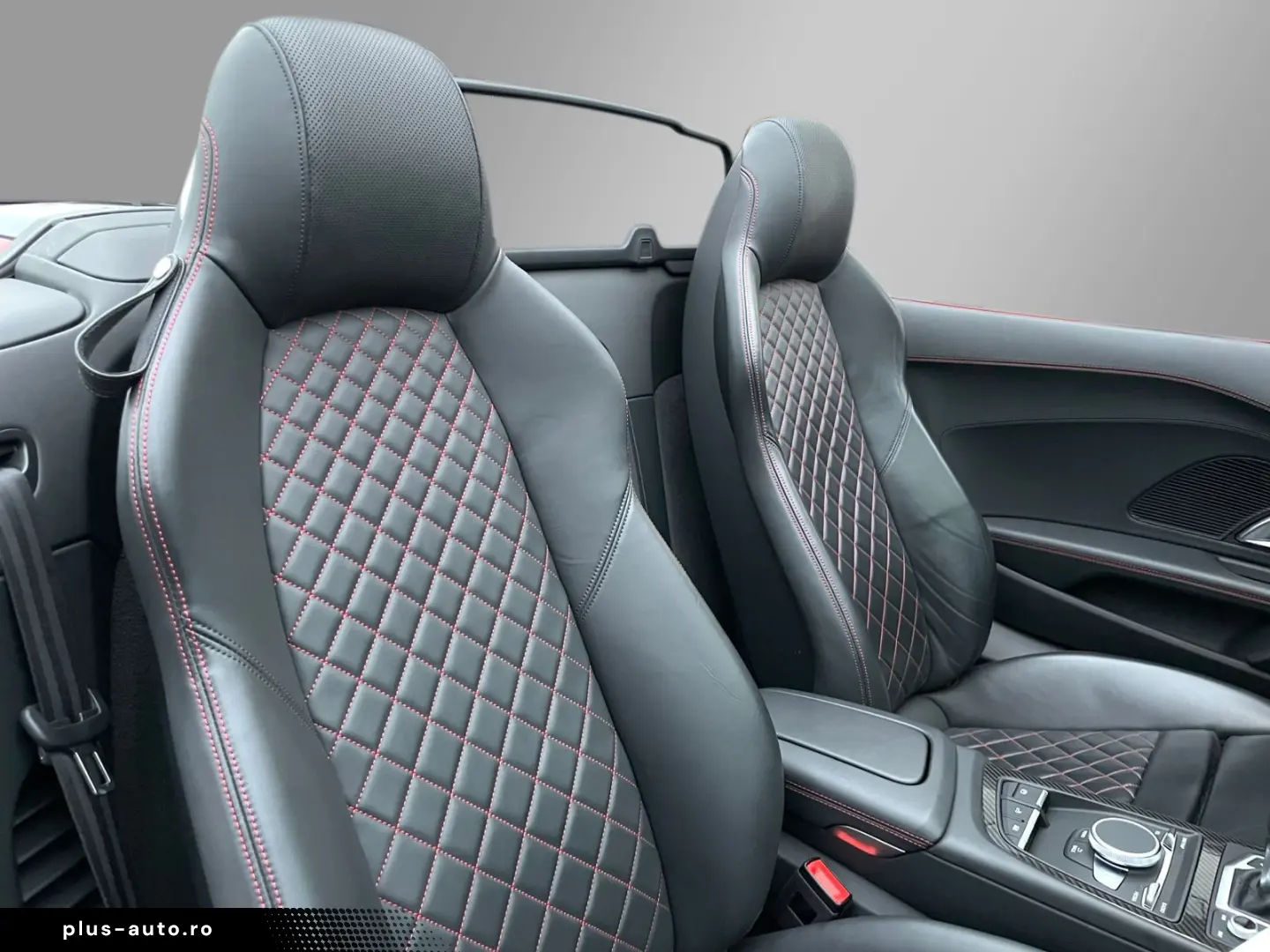 AUDI R8 V10 Spyder 5.2 FSI Quattro Performance Carbon