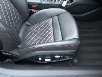 AUDI R8 V10 Spyder 5.2 FSI Quattro Performance Carbon