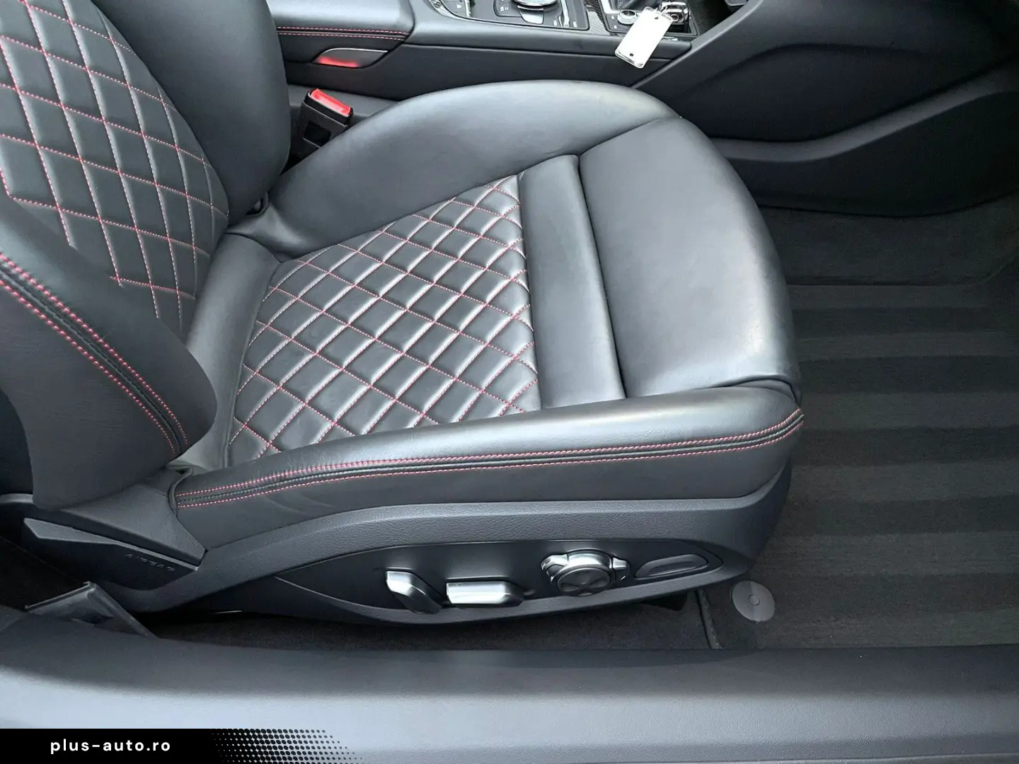 AUDI R8 V10 Spyder 5.2 FSI Quattro Performance Carbon