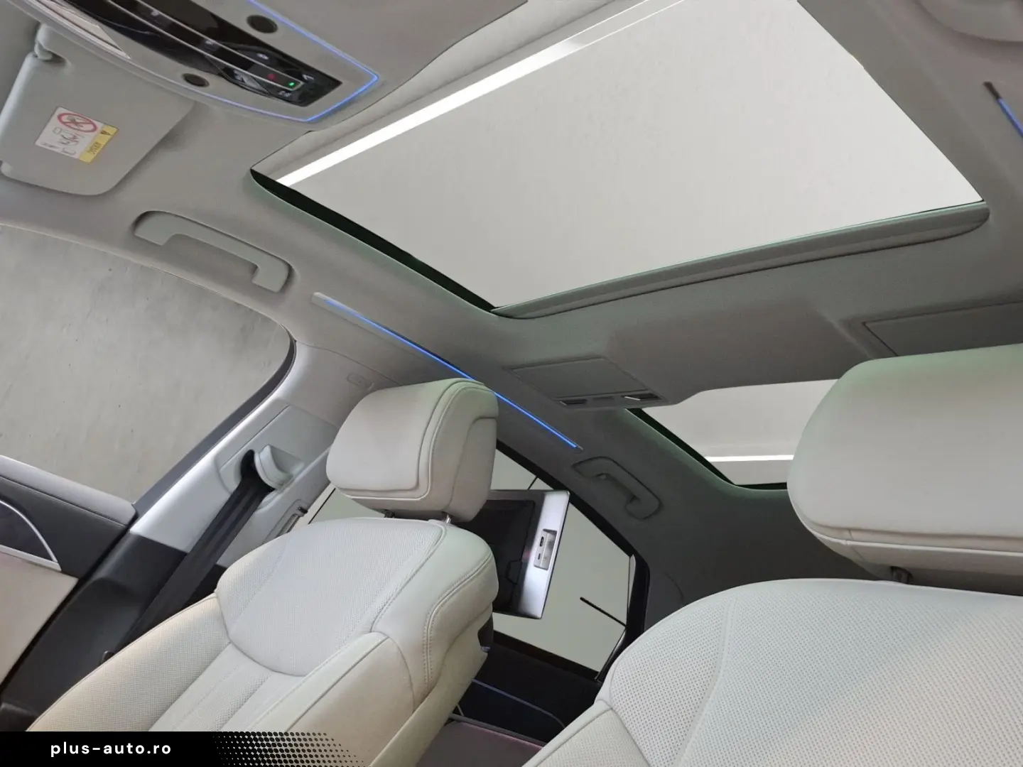 AUDI A8 L TFSI e 60 e quattro 340(462) kW(PS)