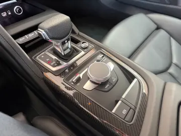 AUDI R8 Coupe 5.2 FSI quattro performance Carbon