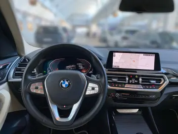 BMW X3 xDrive20i LC Plus LED ACC DA HiFi STH RFK PA