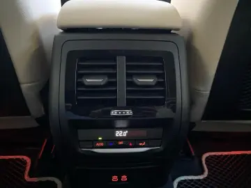 BMW X3 xDrive20i LC Plus LED ACC DA HiFi STH RFK PA