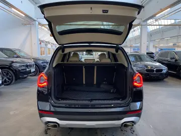 BMW X3 xDrive20i LC Plus LED ACC DA HiFi STH RFK PA