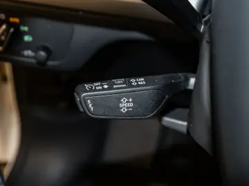 AUDI Q5 40 TDI S line quattro AHK SHZ Privacy VirtCokpit