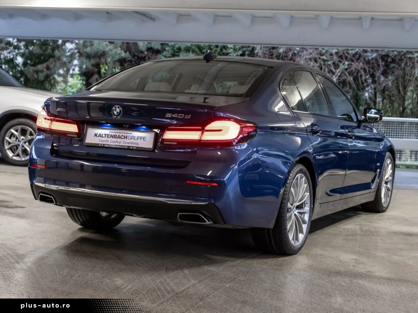 BMW 540d xDrive Luxury Line FACEL. AHK HUD LASER LED