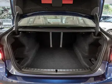 BMW 540d xDrive Luxury Line FACEL. AHK HUD LASER LED