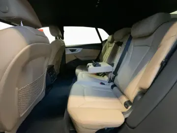 AUDI Q8 S-Line 50TDI Quattro Tiptronic AHK Luft.