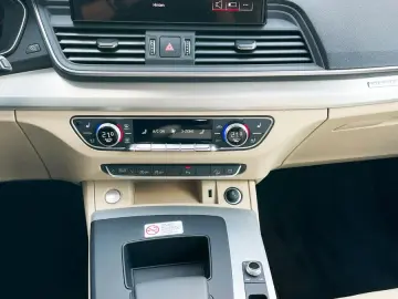 AUDI Q5 40 TDI quattroS line StHz Pano MatrixLED 21