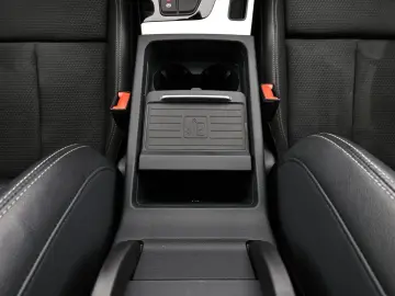 AUDI Q5 Sportback 40TDI qu S line ACC